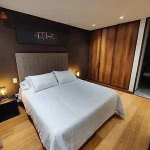 Apartamento R1 - Artístico Loft En La Candelaria, Bogotá