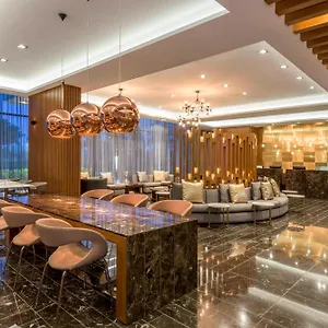 Отель Courtyard By Marriott Airport, Богота